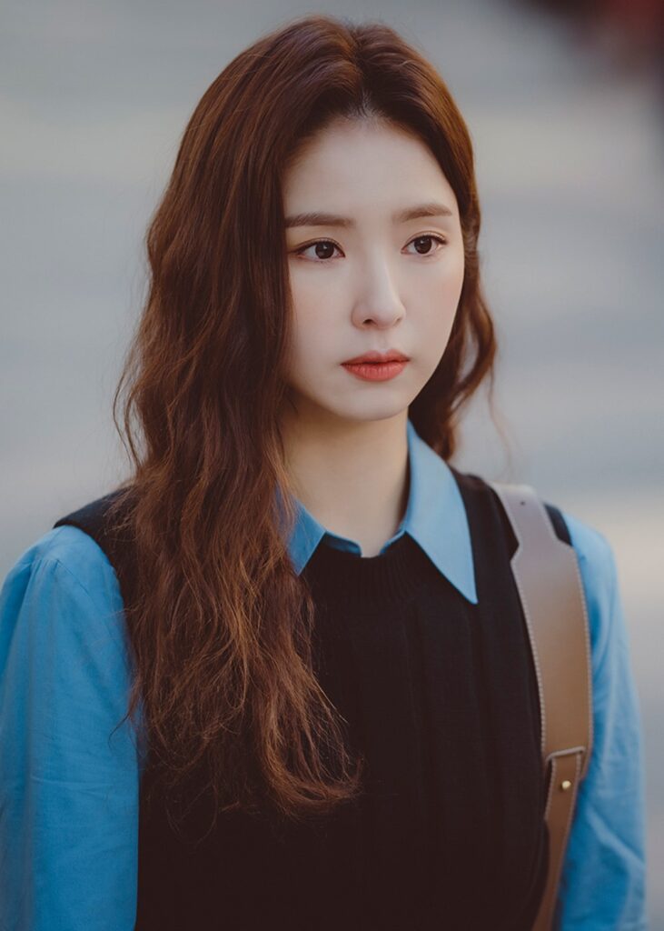min1 731x1024