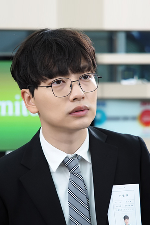 韓国ドラマ「自己発光オフィス」あらすじ・感想・キャスト・人物相関図